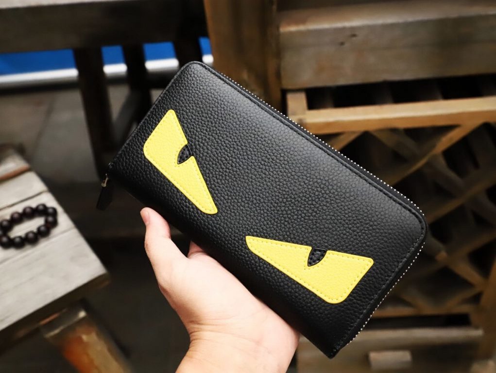 () [Original] Fendi Fendi  [Model] 666044 small wallet [Size] 19-10-2.5cm [Color] black high-end quality (original authentic) [Material] Fendi counter purchases classic  original imported   cowhide  authentic imports of 