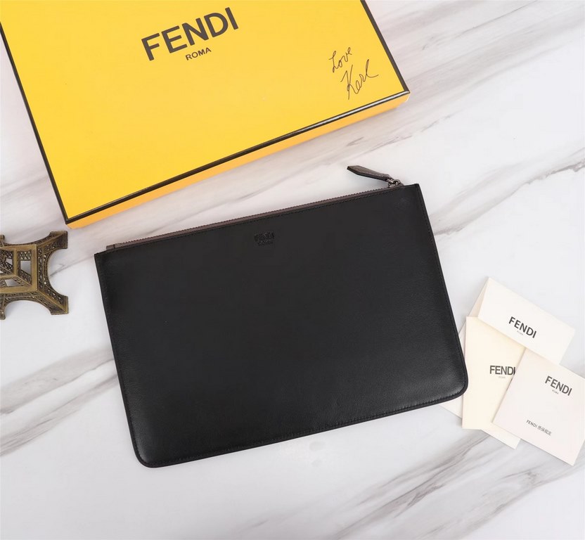 Brand FENDIDescription black and gray clutch bagItem No. 168568Color BlackSize 30202Material imported nappa leather  FENDI pouch Fendi handbag   super explosive models come to pull, the first layer of imported Napa cowhi