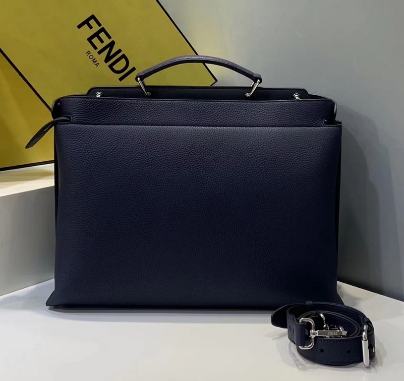 The top original single FENDI◣◥ 2020 new men's peekaboo handbags Simple shape with exquisite pocket details Express the young self, interpretation of continuous exploration and innovation of the spirit of fashion size; 4