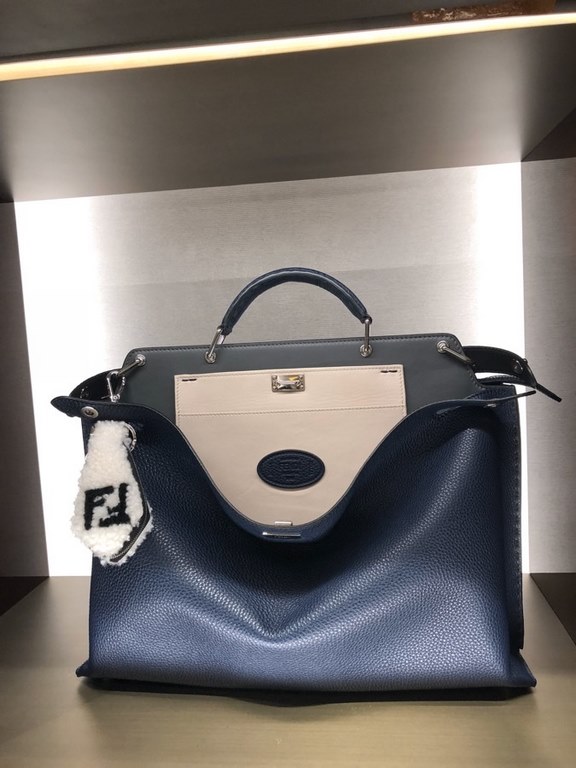 The top original single FENDI◣◥ 2020 new men's peekaboo handbags Simple shape with exquisite pocket details Express the young self, interpretation of continuous exploration and innovation of the spirit of fashion size; 4