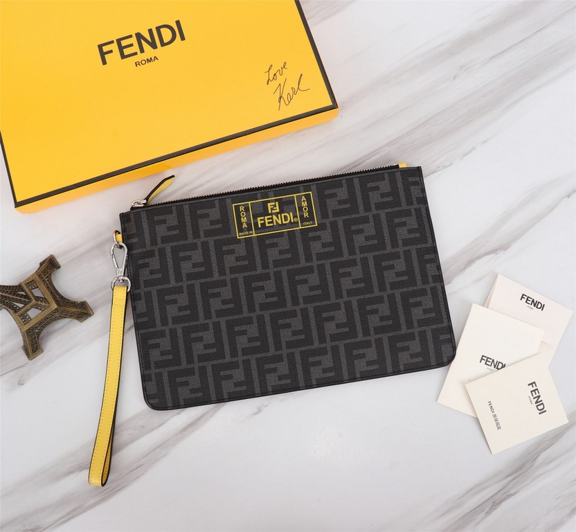 Brand FENDIModel No. PVC Gray Silk Screen ClutchItem No. 168568Color GreySize 30202Material double letter PVC  FENDI pouch Fendi handbag   super explosive models come to pull, the first layer of Napa cowhide leather hand