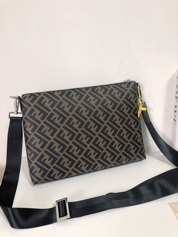 Original single goods  New  FENDI (Fendi 2011-3)   explosive exclusive cross-body bag shipment, double F print pattern cloth with cowhide, front with color blocking perfectly suited to the user's needs, high-quality hard