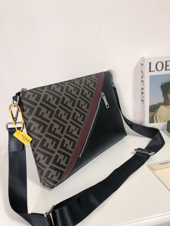 Original single goods  New  FENDI (Fendi 2011-3)   explosive exclusive cross-body bag shipment, double F print pattern cloth with cowhide, front with color blocking perfectly suited to the user's needs, high-quality hard