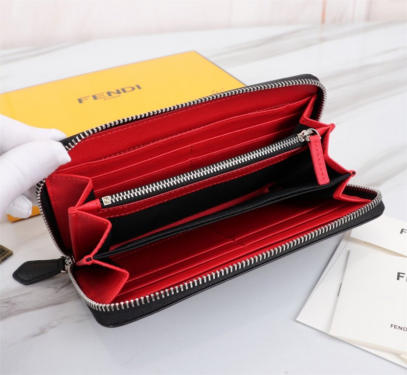 Brand FENDIStyle Cross-hatch yellow single-pullItem No. 868568Color black   egg yolkSize 19.510.53Material imported cross grain cowhide leather, red microfiber lining, delicate feelFENDI zipper wallet Introduction the la