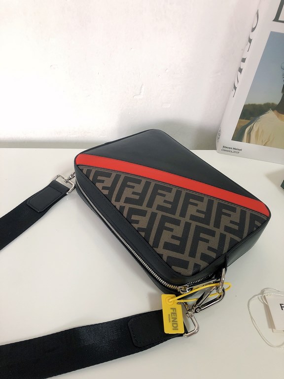 Original goods  New  FENDI (Fendi 2021-5)   explosive exclusive cross-body bag shipment, double F print pattern cloth with cowhide, front with color blocking perfectly suited to the user's needs, high-quality hardware, w