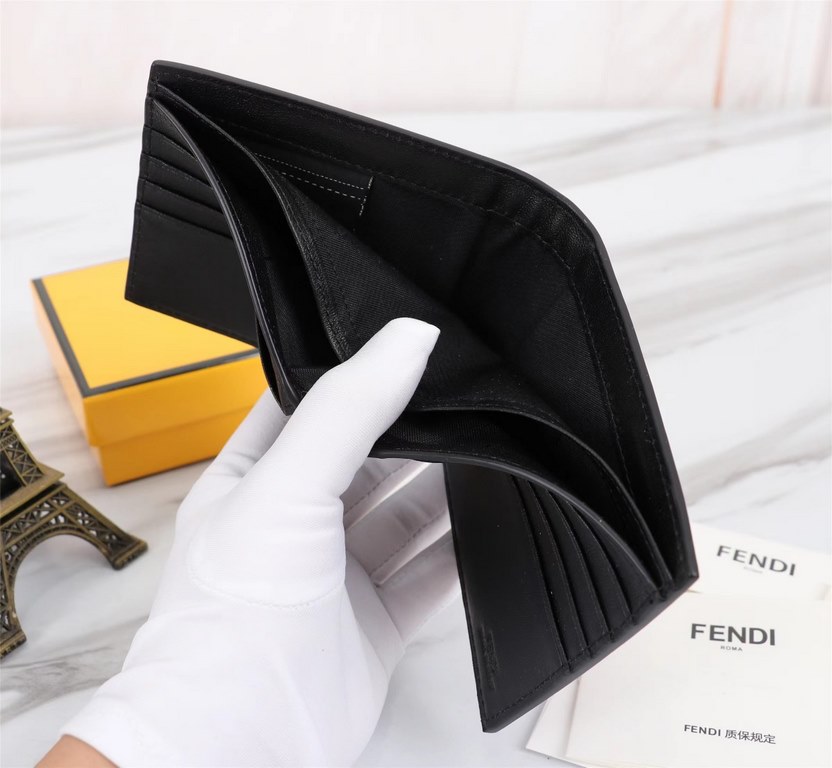 Brand FENDIStyle Gold clipItem No. 968568Color black golden ironSize 129.52Material large surface with imported first layer of Napa cowhide, lining with black sheepskin, feel delicateFENDI short clip wallet Introduction 