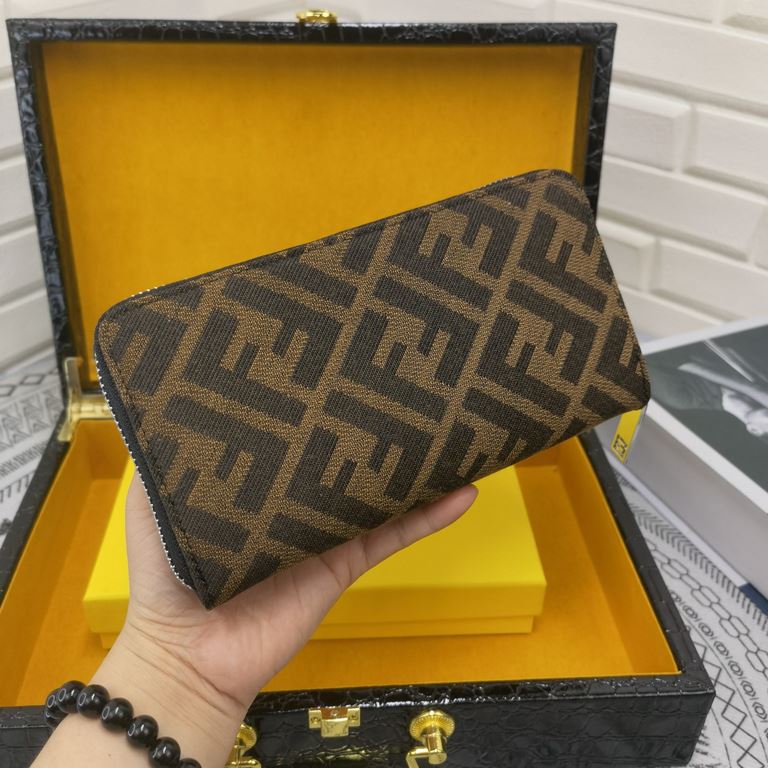 () [Original] Fendi  [Model] 6660100 small wallet [Size] 19-10-2.5cm [Color] black high-end quality (original authentic) [Material] Fendi counter purchases classic  the original imported   cowhide  authentic imported YKK