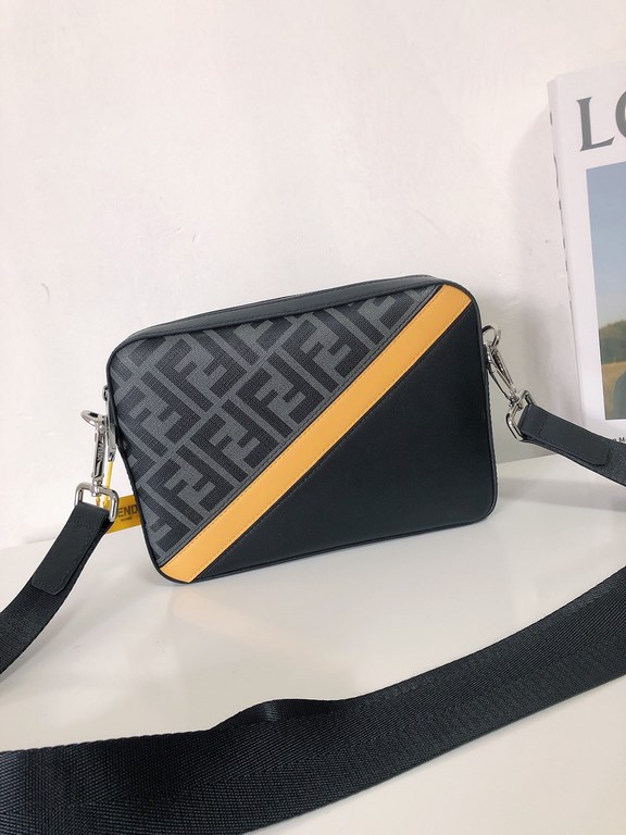 Original single goods  New  FENDI (Fendi 2017-5)   explosive exclusive cross-body bag shipment, double F print pattern cloth with cowhide, the front with the color blocking perfectly suited to the user's needs, high-qual