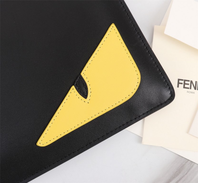 Brand FENDIModel No. Organ Yellow Patch Clutch BagItem No. 168568Color black   lemon yellowSize 30202Material imported nappa cowhide leather  FENDI pouch Fendi handbag   super explosive models come to pull, head layer na