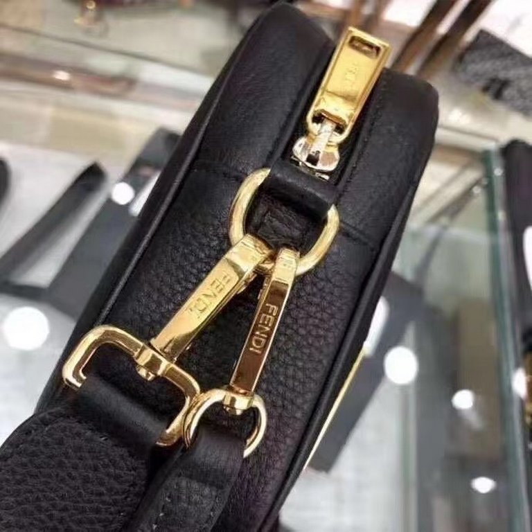 Size 24-16-7, model number 33244.Color black Fendi - Fendi latest small crossbody bag   original single quality using imported calfskin leather soft leather feel awesome with LOGO tote strap dual-use can be used as a han