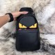 New imperial drive,, FENDI (Fendi) men's monster chest bag, exclusive models, the original cowhide material, to the current market popularity of the monster form to present the chest bag mode, simple weird, soft touch, i