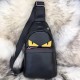 New imperial drive,, FENDI (Fendi) men's monster chest bag, exclusive models, the original cowhide material, to the current market popularity of the monster form to present the chest bag mode, simple weird, soft touch, i