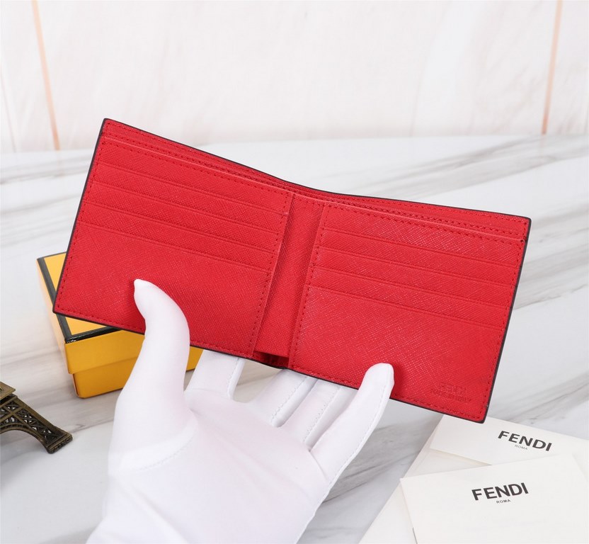 Brand FENDIStyle Crosshatch Yellow ClipItem No. 968568Color black   egg yolkSize 129.52Material imported cross grain cowhide on the surface, red microfiber lining, delicate feelFENDI short clip wallet Introduction the la