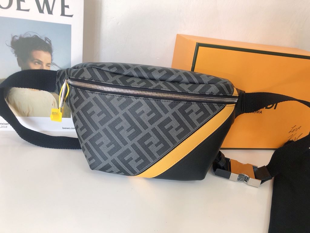 Original goods   (with box)New  FENDI (Fendi 2025-5)   explosive exclusive cross-body bag shipment, double F print pattern cloth with cowhide, front with color blocking perfectly suited to the user's needs, high-quality 