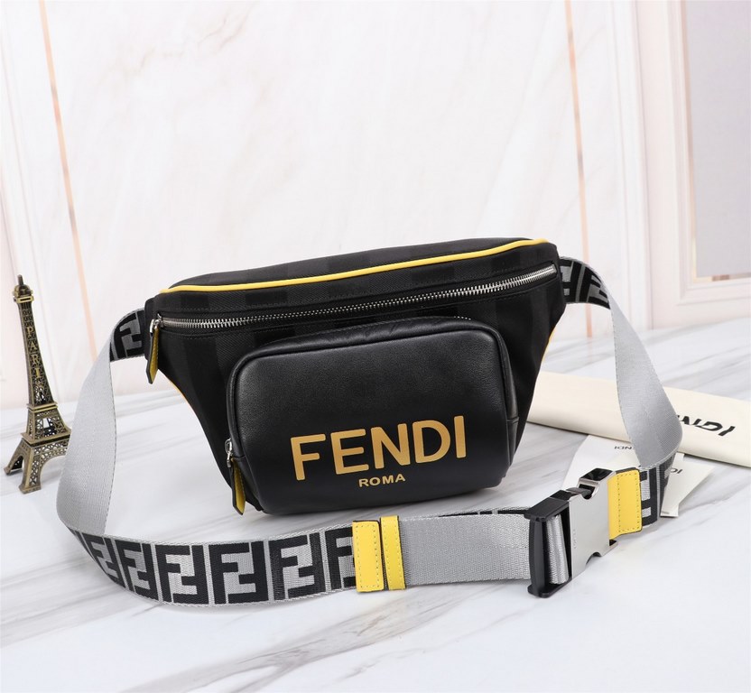 Brand FENDIStyle Monogrammed Chest BagItem No. 268568Color blackSize (upper width 37) lower width 18  20  7cmMaterial head layer imported nappa cowhideFenjia handshake sports brand Fila FILA, retro pattern FF letter patt