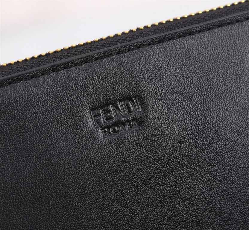 Brand FENDIModel No. Gold ClutchItem No. 168568Color Black   GoldSize 30202cmMaterial imported nappa cowhide leather  FENDI pouch Fendi handbag   super explosive models come to pull, the first layer of imported Napa cowh