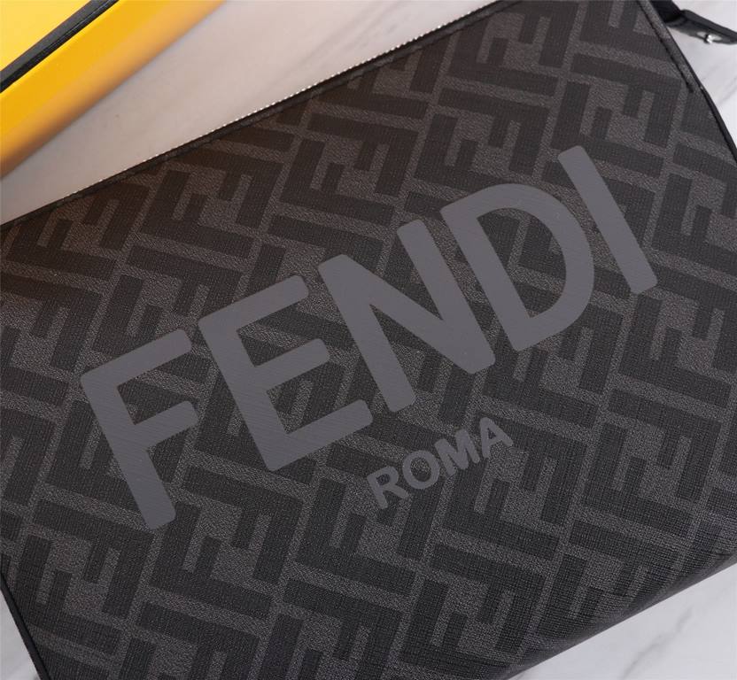 Brand FENDIStyle New PVC Gray Silk Screen Men's BagItem No. 368568Color blackMaterial imported nappa cowhide leather   double letters PVCSize 27205 FENDI upgraded version of the small monster men's men's bag, made of imp