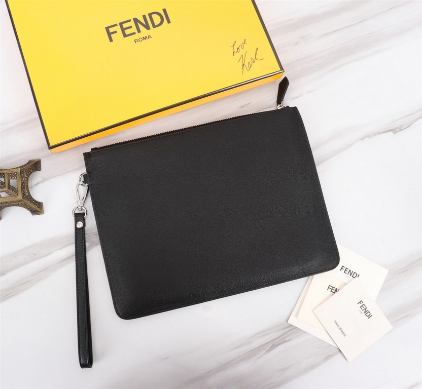 Brand FENDIModel Eagle Eye ClutchItem No. 168568Color BlackSize 3022.52Material imported nappa cowhide leather  FENDI pouch Fendi handbag   super explosive models come to pull, the first layer of imported Napa cowhide ha