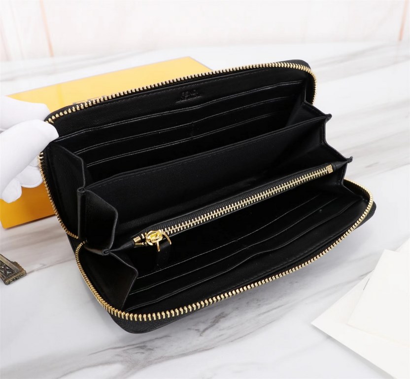 Brand FENDIStyle Single Pull with Gold Iron PieceItem No. 868568Color black golden ironSize 19.510.53Material imported head layer nappa cowhide on the surface, black sheepskin lining, delicate feelFENDI zipper wallet Int