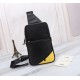 Brand FENDI FendiStyle Vertical yellow chest bag with lower cornerItem No. 268568Color blackSize width 15cm, height 27cm, thickness 5cmMaterial head layer imported nappa cowhide   waterproof clothFenjia handshake sports 