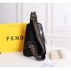 Original quality [brand name] new Fendi Fendi chest bag [Product Specifications] W19XH26XD6.5cm [Product Material] head layer cowhide [black] imported special shoulder strap F [Product Model] 6015