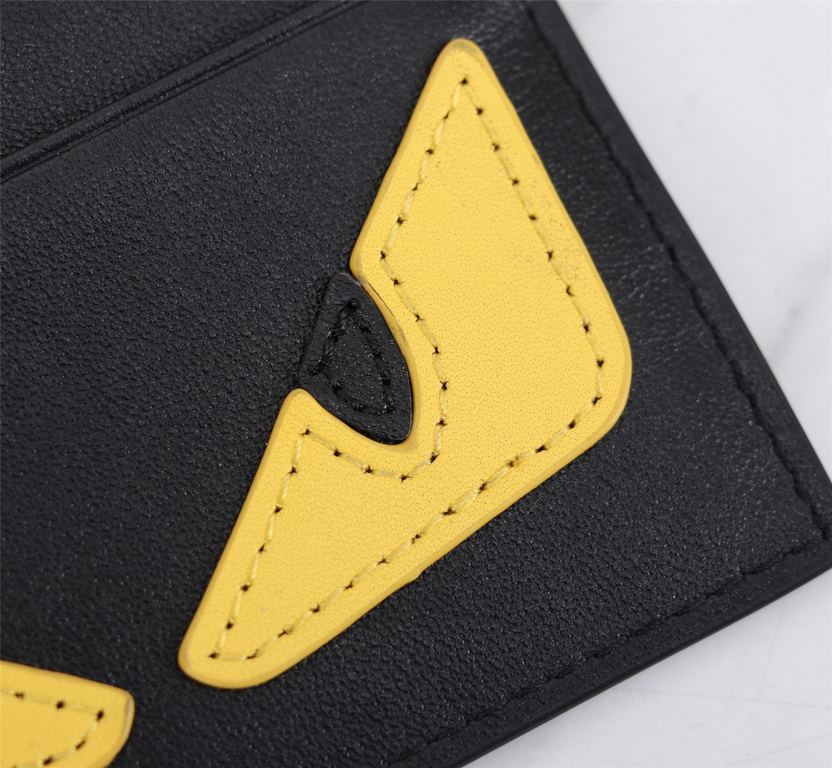 Brand FENDIStyle Black Card CaseItem No. 2020568Color Black Lemon YellowMaterial First layer imported nappa cow leatherSize 10.59FENDI short clip card bag Introduction 20 years of spring and summer of the latest handbag,