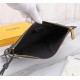 Brand FENDIModel Stamped Chicken Eye ClutchItem No. 168568Color blackSize 30202Material imported Napa cowhide leather  FENDI pouch Fendi handbag   super explosive models come to pull, the first layer of Napa cowhide hand