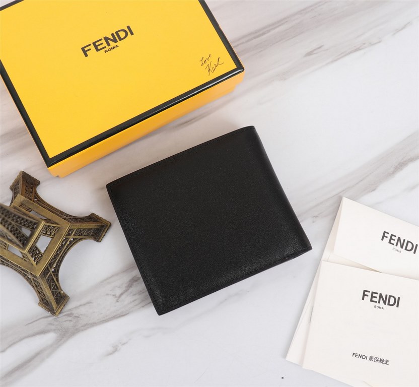 Brand FENDIStyle Eagle Eye ClipItem No. 968568Color blackSize 129.52Material large surface with imported first layer of Napa cowhide, lined with black sheepskin, delicate feelFENDI short clip wallet Introduction spring a