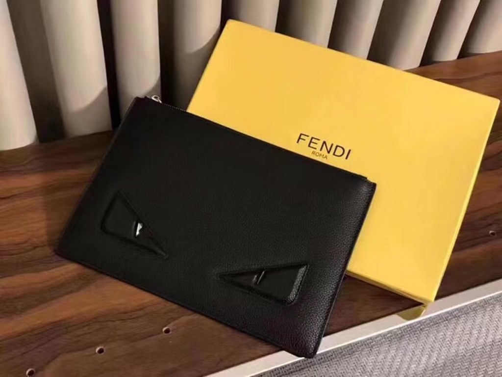 (Original)   Fendi Monster series hipster series handbag   new   super popular models to come   lychee grain   leather, hand-stitched fine meticulous     get rid of the previous boring style    out of the hand to attract