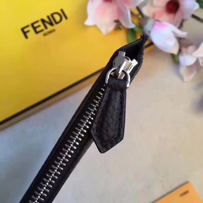 (Original)   Fendi Monster series hipster series handbag   new   super popular models to come   lychee grain   leather, hand-stitched fine meticulous     get rid of the previous boring style    out of the hand to attract