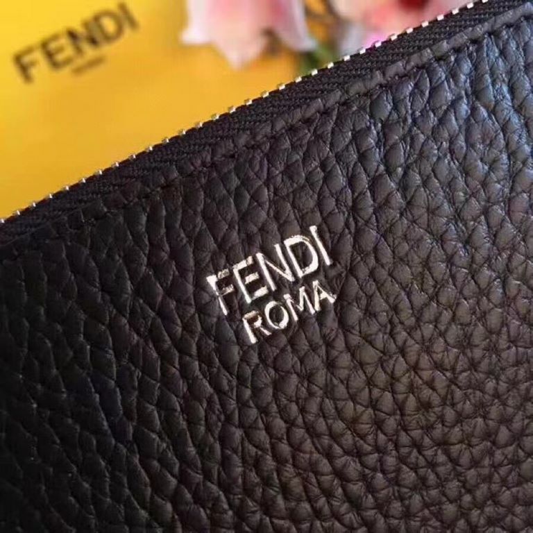 (Original)   Fendi Monster series hipster series handbag   new   super popular models to come   lychee grain   leather, hand-stitched fine meticulous     get rid of the previous boring style    out of the hand to attract