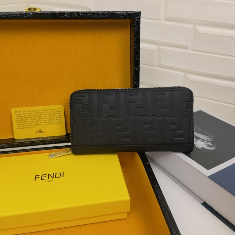 【Full Leather】 【Original Quality Physical Photography Head Layer Leather】Small Model 666063 Imported Leather (Frosted Leather). Fendi exquisite handcrafted production, using 100% imported frosted leather, strong texture,