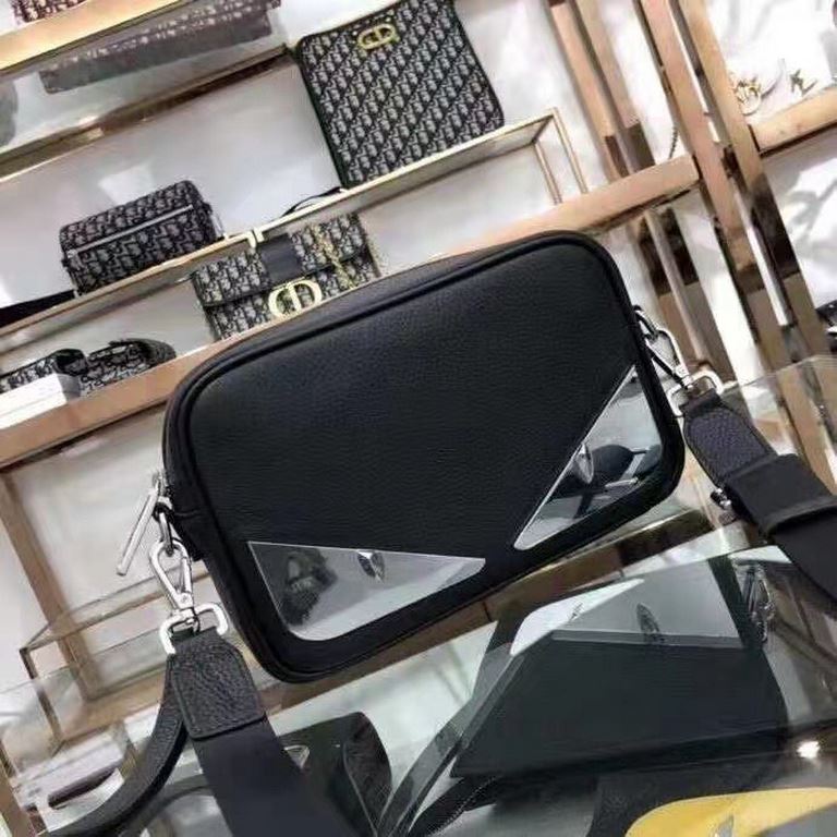 Size 24-16-7, model number 33245.Color Black Fendi - Fendi latest models of small crossbody bag   the original single quality using imported calfskin leather soft leather feel awesome with LOGO tote strap dual-use can be