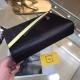 FENDI Fendi F-Home new clutch bag with detachable chain carry handle, internal card holder, front with diagonal diagonal pocket with zipper, zipper closure, in grey textured fabric with FF pattern. Finished with black le