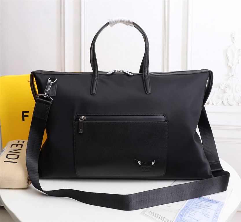 Batch. FENDI (Fendi   0381-1) this travel bag type do super good, large capacity, the best choice for short trips. The front pocket with the original leather, the bag body are customized imported waterproof material, har