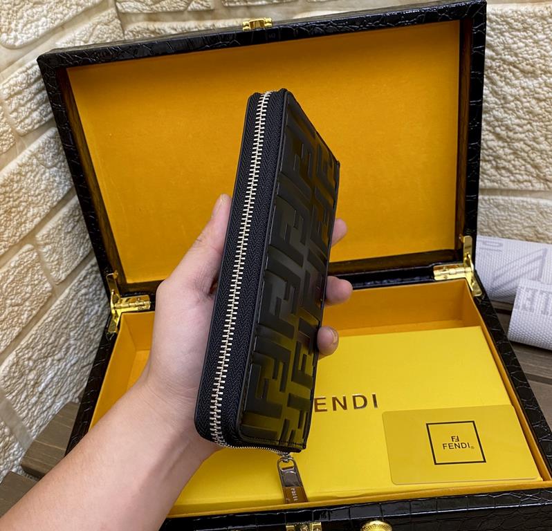 High quality [Model 9058]   Fendi FENDI new single pull small wallet shipment, original quality  , genuine purchased typed! Built-in FENDI embossing!   using imported first-layer cowhide    imported high-grade hardware, 