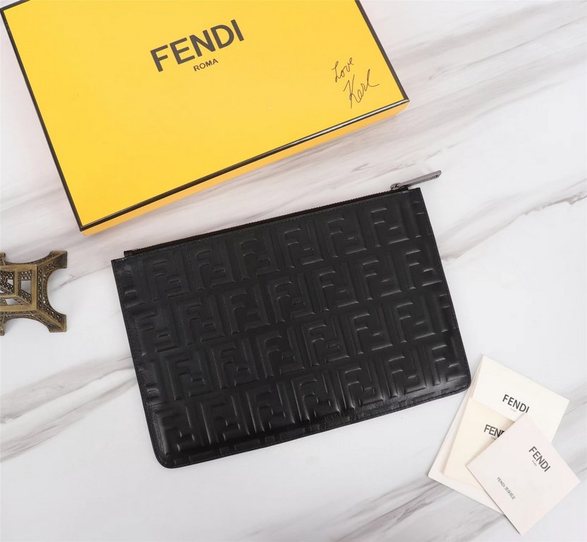 Brand FENDIModel Stamped ClutchItem No. 168568Color blackMaterial imported nappa leatherSize 30202  FENDI pouch Fendi handbag   super explosive models come to pull, the first layer of Napa cowhide hand-stitched fine meti