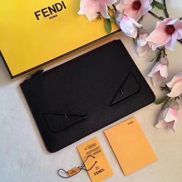 (Original)   Fendi Monster series hipster series handbag   new   super popular models to come   lychee grain   leather, hand-stitched fine meticulous     get rid of the previous boring style    out of the hand to attract