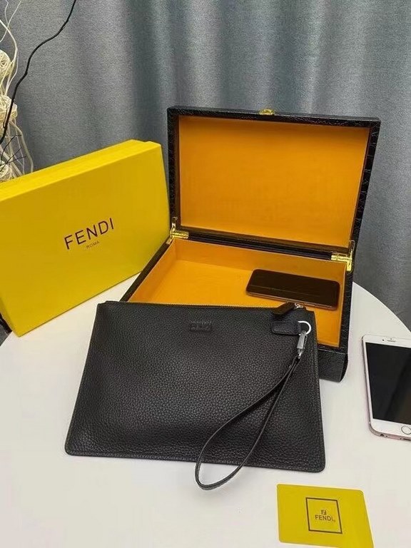 [Model 2051] Fendi cowhide original single handbag    original single quality   men and women universal models   exclusive real shot   although the style can be copied, but the material can not be replicated, workmanship