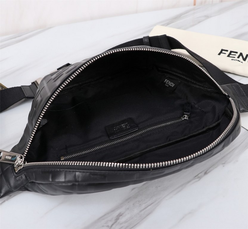 Brand FENDI FendiStyle Stamped Chest BagItem No. 268568Color blackSize (upper width 37) lower width 18  20  7cmMaterial first layer imported Napa cowhideFenjia handshake sports brand Fila FILA, retro pattern FF letter pa