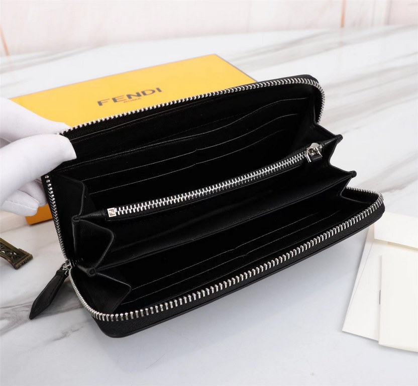 Brand FENDIModel White Iron Single PullItem No. 868568Color black silverSize 19.510.53Material imported head layer nappa cowhide, black sheepskin lining, delicate feelFENDI zipper wallet Introduction spring and summer of