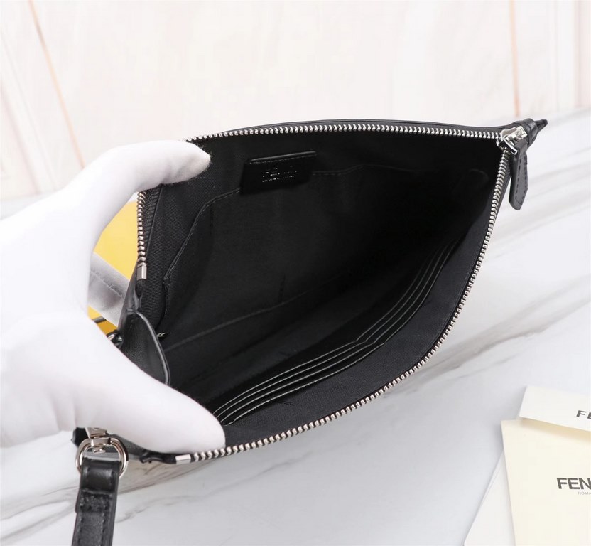 Brand FENDIModel No. Organ Yellow Patch Clutch BagItem No. 168568Color black   lemon yellowSize 30202Material imported nappa cowhide leather  FENDI pouch Fendi handbag   super explosive models come to pull, head layer na