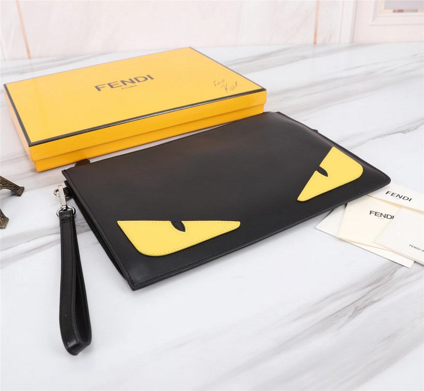 Brand FENDIModel No. Organ Yellow Patch Clutch BagItem No. 168568Color black   lemon yellowSize 30202Material imported nappa cowhide leather  FENDI pouch Fendi handbag   super explosive models come to pull, head layer na