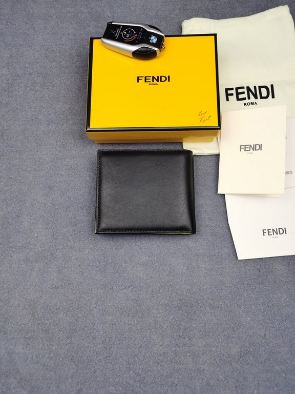 Brand FENDIStyle Letter ClipItem No. 968568Color blackSize 129.52Material Imported first layer of Napa cowhide for the face, yellow sheepskin for the lining, delicate feelFENDI short clip wallet Introduction 20 years of 