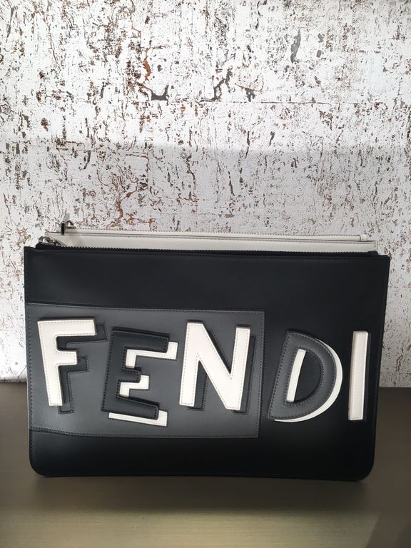 cool, personalized trend of casual envelope bag, pro Italian   cowhide, soulful design style, white and gray F letter, creating a three-dimensional shadow effect, exquisite carrier sewing, quality. 30cm.