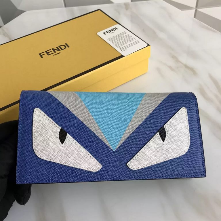 Silkscreen Fine long wallet with color blocked BAG BUGS eye pattern inlay decoration, lining with 13 card slots, 1 spacious crotch catching compartment, flat flap pockets and zipper pockets, heat embossed F logo. 19cm