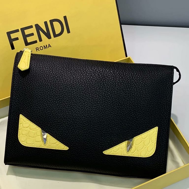 Classic Little Monster Yellow Eyes Thick Section Clutch Needless to say are sold out of the style Still the best imported leather,  ♂ Exclusive Hardware Cotton Lining Containing multiple card compartments for easy use Co