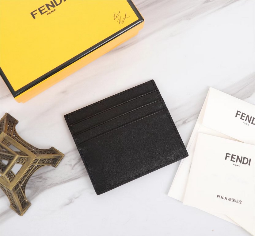 Brand FENDIStyle Eagle Eye Card CaseItem No. 2020568Color BlackMaterial imported nappa cowhide leatherSize 10.59FENDI short clip card bag Introduction the latest spring and summer card bag, using the first layer of impor