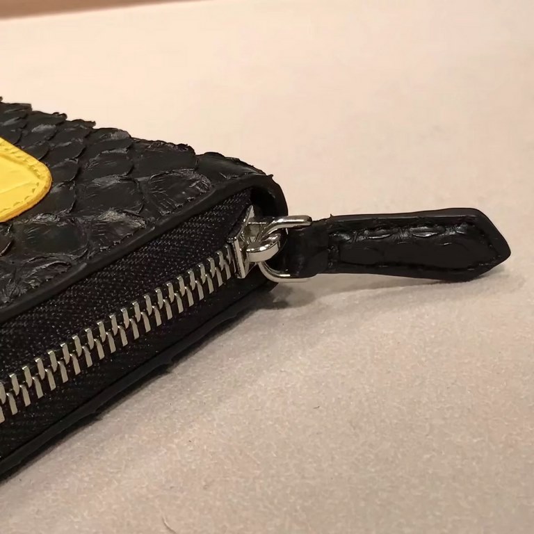 BLACK SNAKE Snakeskin CRAYONS Wrap-around zippered wallet with crotch-access compartment, zippered pocket, 8 card slots and 1 flat flap pocket.19cm