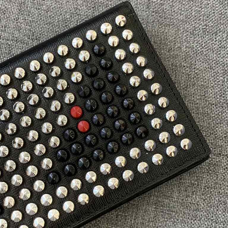 Studded ROMAN SELLERIA long wallet, studded handmade, lined with 13 card slots, 1 spacious crotch-access compartment, flat flap pocket and zipper pocket. 19cm.